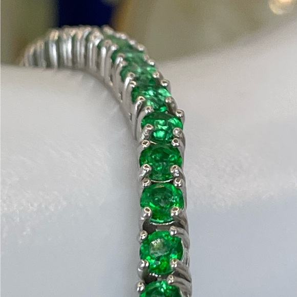 4.6ct GREEN Topaz‼️Rare Tennis Bracelet! 7" or 8" lengths. - Picture 1 of 12